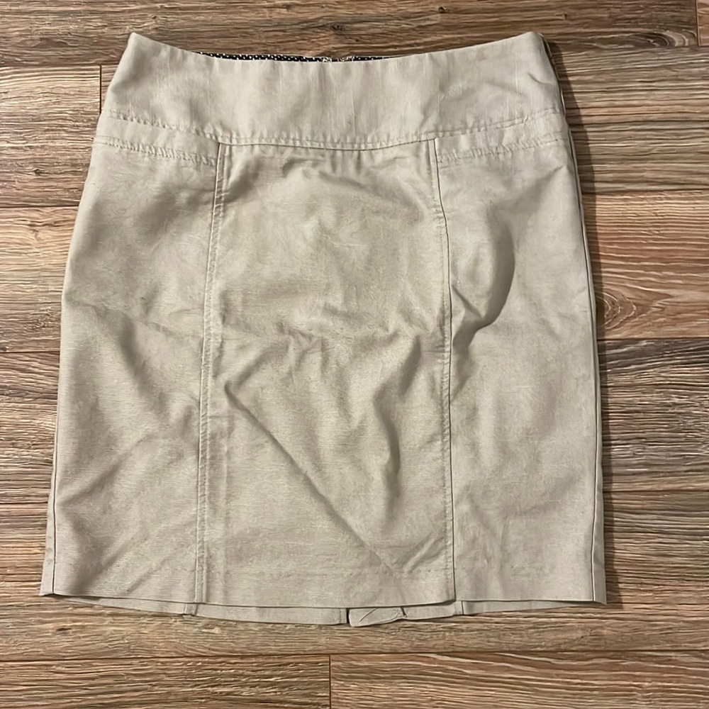 Maurice’s 1/2 Khaki Tan pencil Skirt
